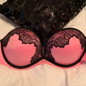 Victoria’s Secret Strapless bra